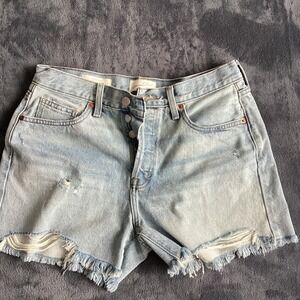 Universal Threads WOMANS 90s Baggy Shorts Button Fly light Wash Size 6 Mid rise